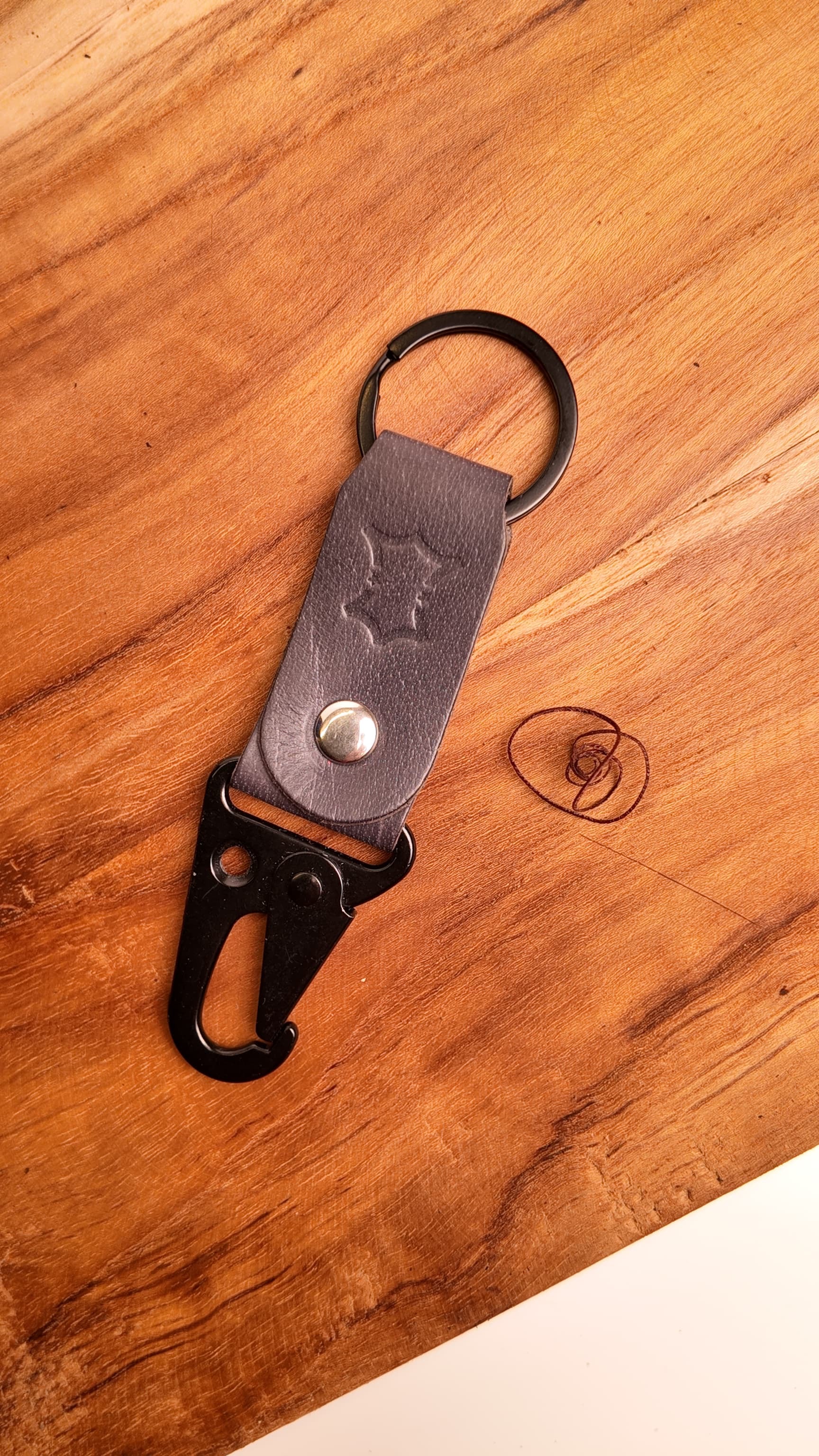 Nomad Hook Premium Leather Keychain